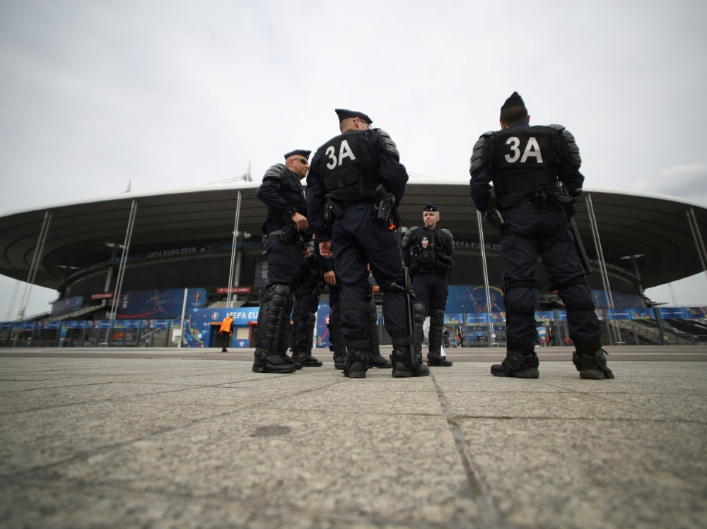 6800 Sicherheitskräfte sind in Paris im Einsatz (Foto: AFP/SID/KENZO TRIBOUILLARD)