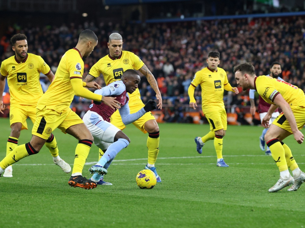Moussa Diaby kommt mit Aston Villa zu einem 1:1 (Foto: IMAGO/IMAGO/SID/IMAGO/Paul Greenwood/Shutterstock)