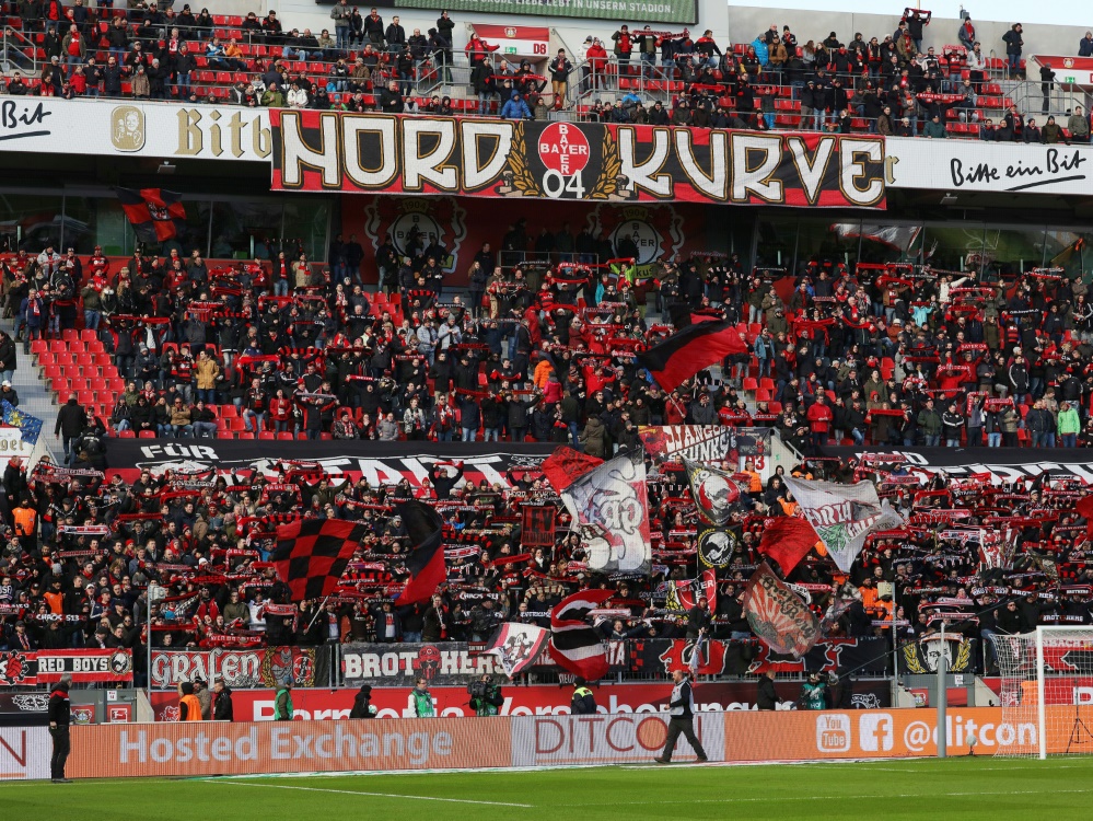 Wegen Fan-Fehlverhalten: Bayer 04 muss Strafe zahlen