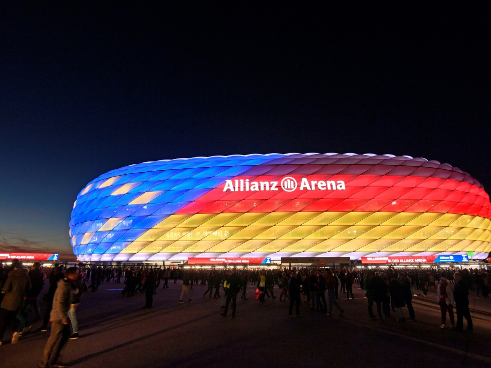 Die Allianz Arena warb farbenfroh für die EM 2024