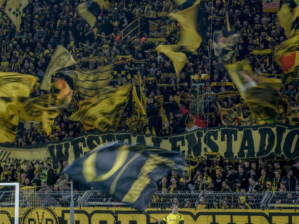 Die BVB-Fans dürfen doch Fahnen und Banner verwenden