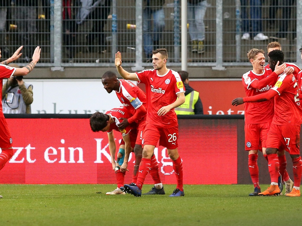 Holstein Kiel siegte souverän gegen Jahn Regensburg