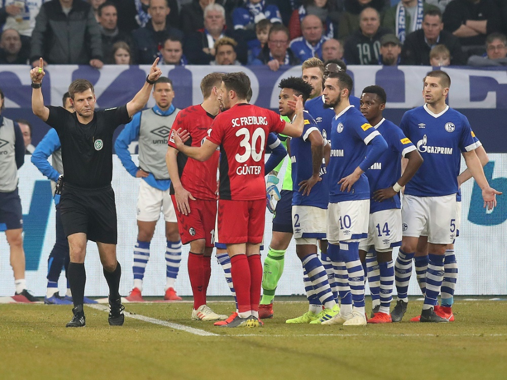 Auf Schalke sorgten gleich zwei Handspiele für Ärger