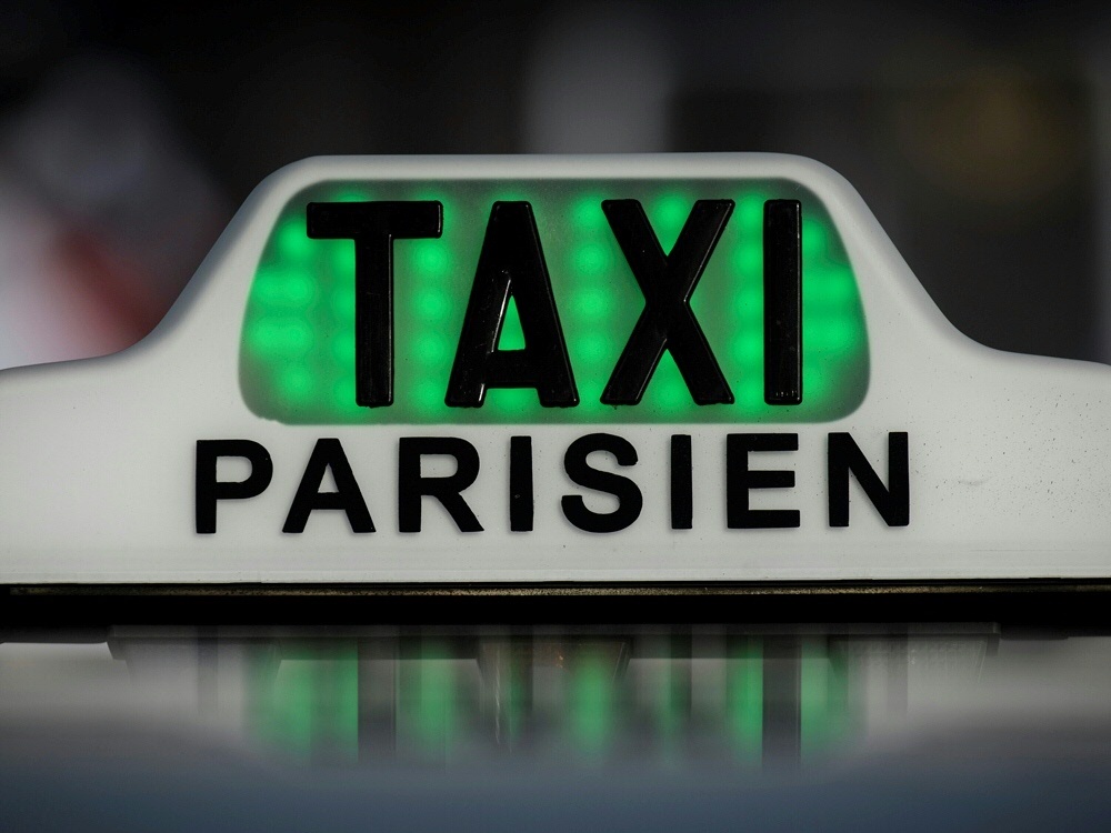 Pariser Taxifahrer wegen versuchten Mordes angeklagt