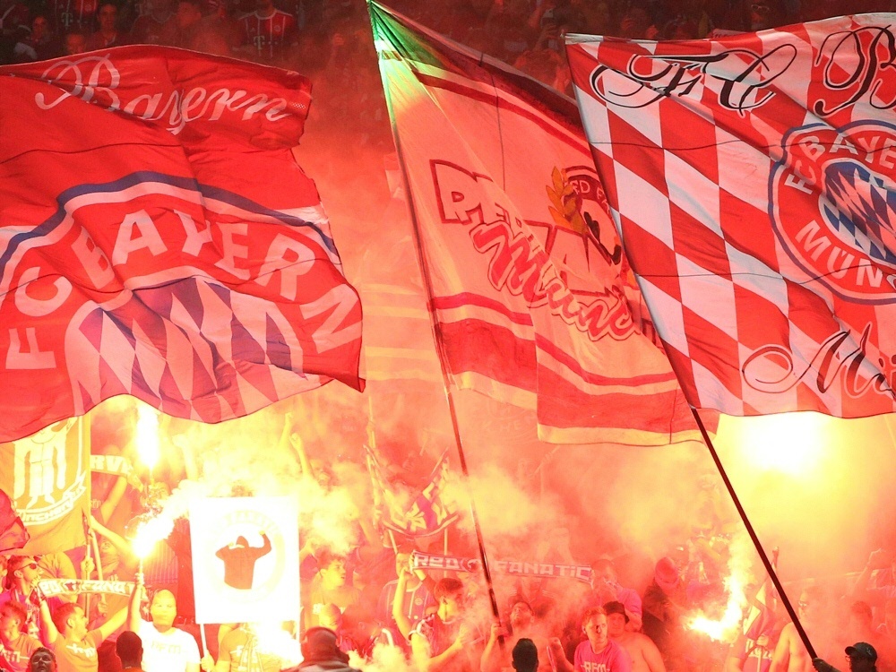 Fehlverhalten der Fans: 1000 Euro Strafe für die Bayern