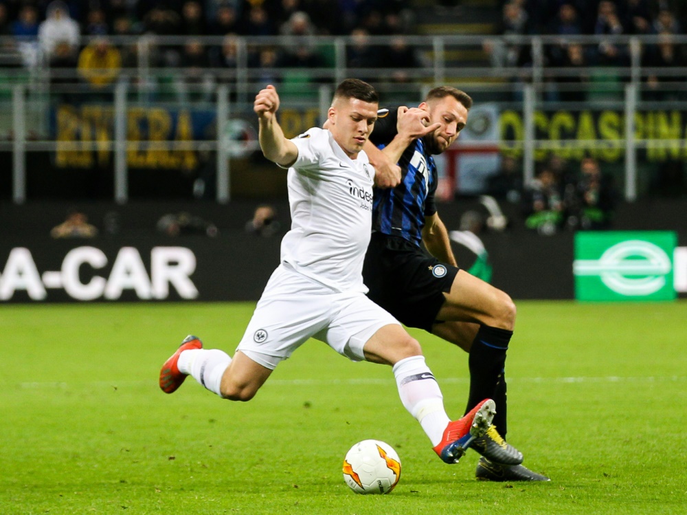Luka Jovic (l.) im Achtelfinale gegen Inter Mailand