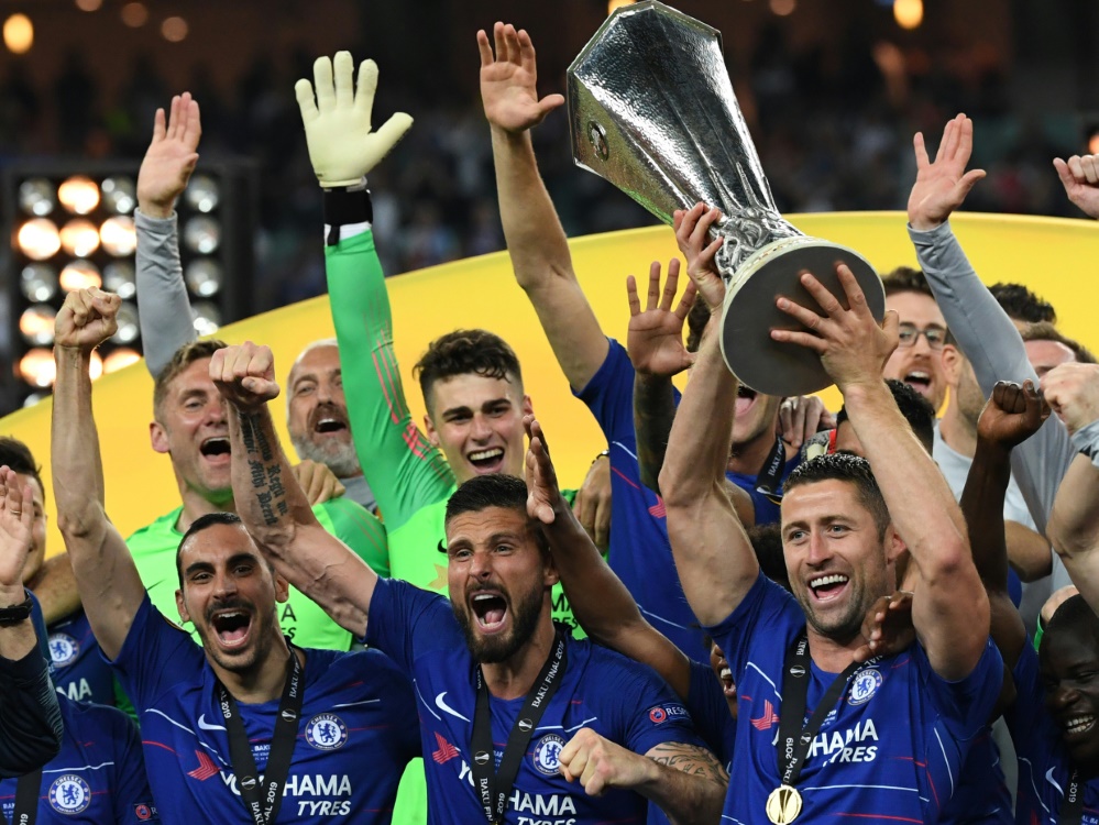 Die Spieler vom FC Chelsea bejubeln ihren Triumph