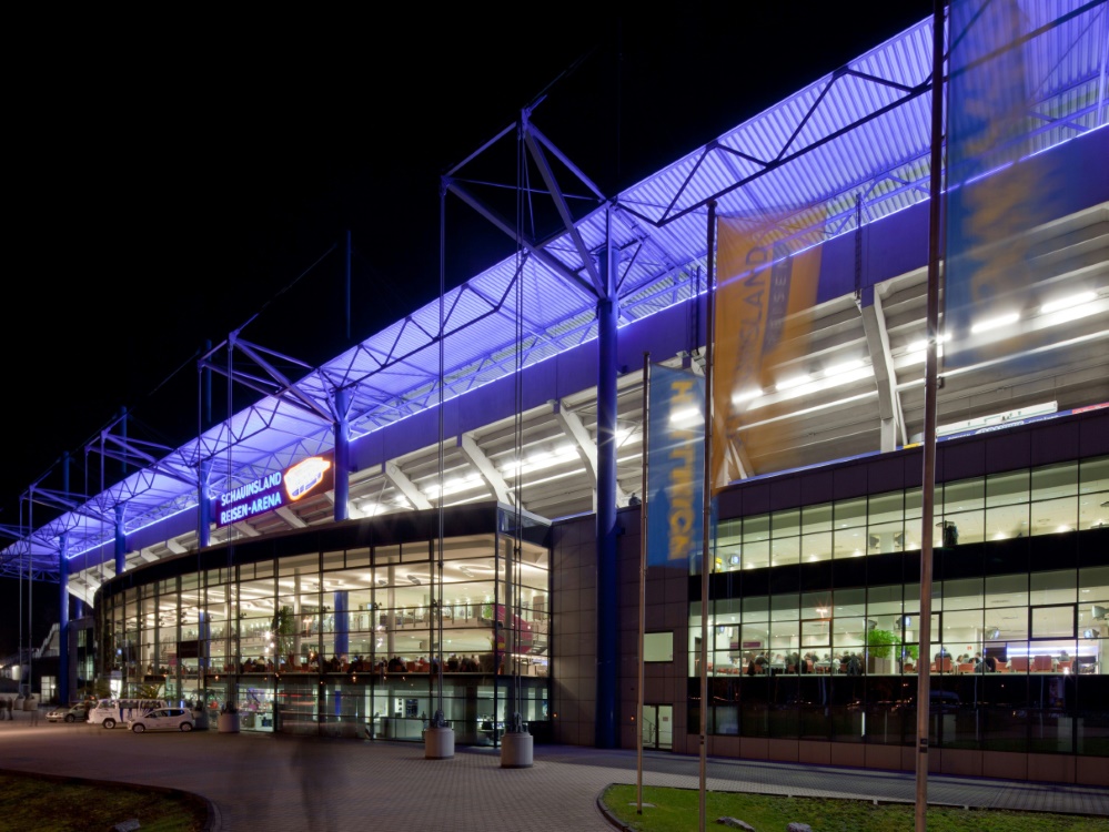 Das Stadion des MSV Duisburg hat einen Schaden am Dach
