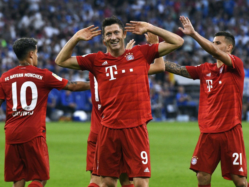 Lewandowski (v.) ist mit dem Bayern-Kader sehr zufrieden