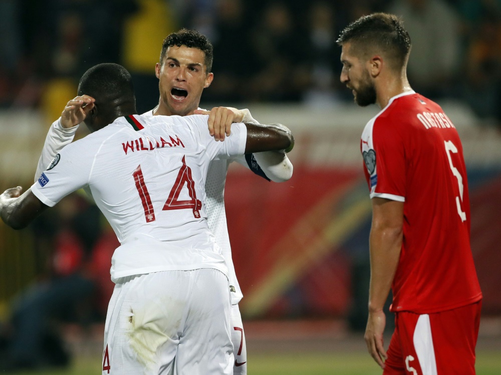 Ronaldo und Portugal gewinnen in Serbien