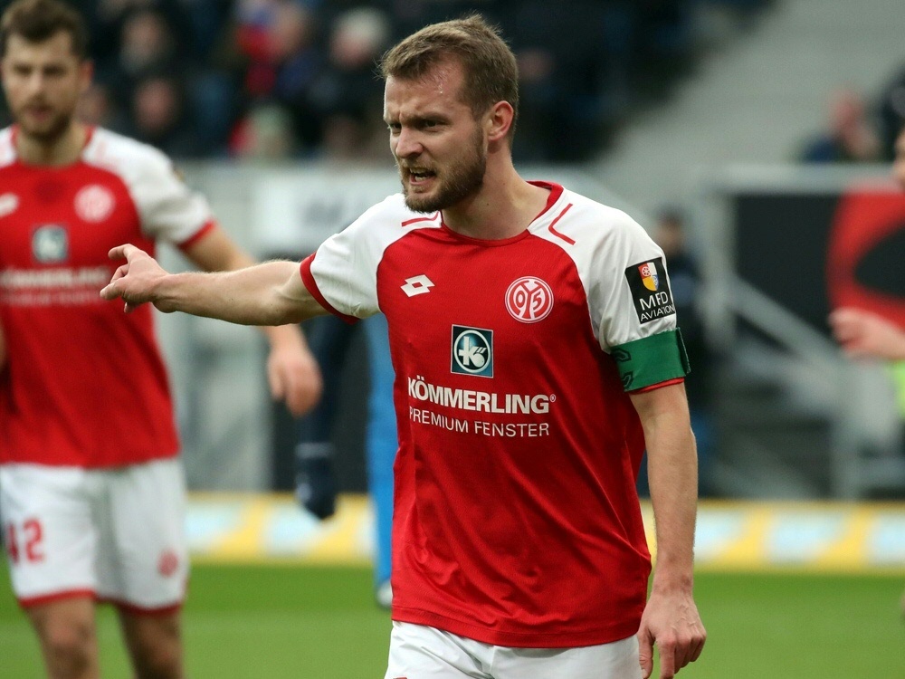 Daniel Brosinski erzielt den Siegtreffer für Mainz 05