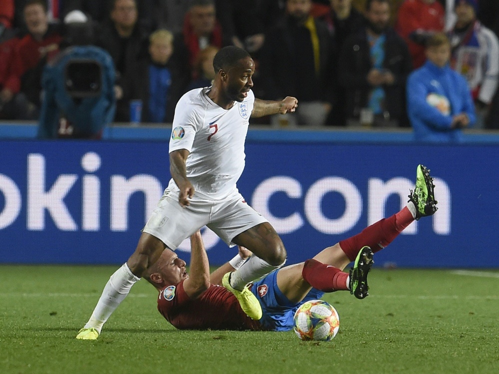 Sterling fliegt aus Englands Kader gegen Montenegro