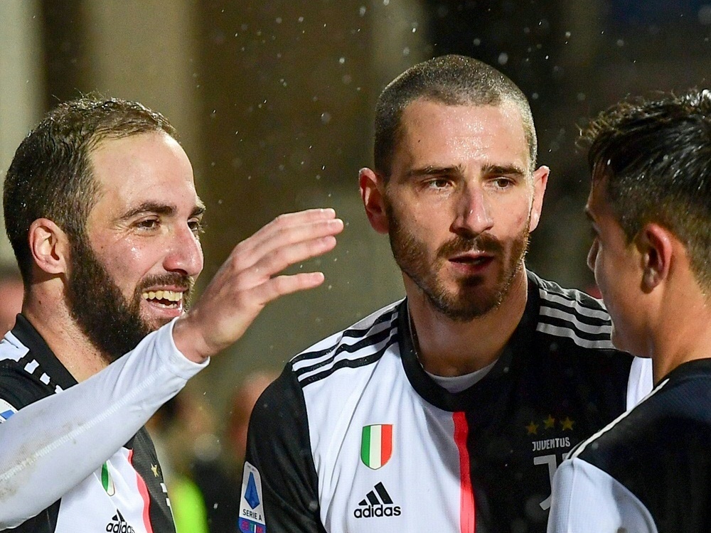Juventus wendet Pleite dank Gonzalo Higuain (l.) ab