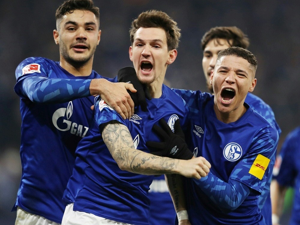 Schalke bejubelt Sieg über Union Berlin