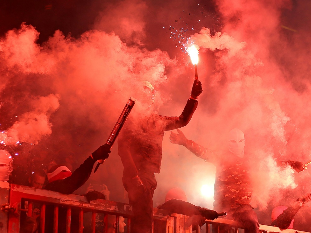 St. Pauli wegen Fehlverhaltens der Fans bestraft