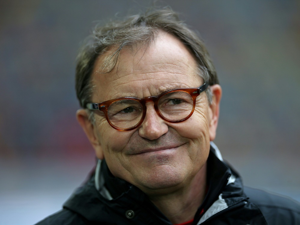 Technischer Direktor Lienen vom FC St. Pauli