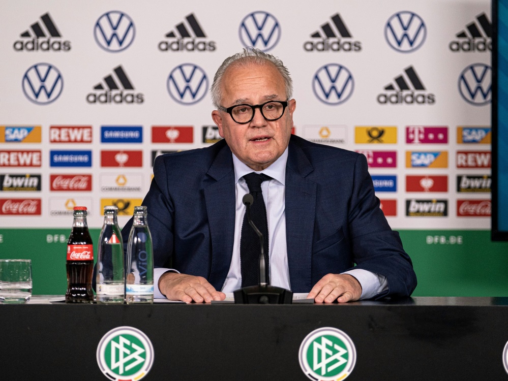 DFB-Boss Keller sieht den Fußball in der Verantwortung