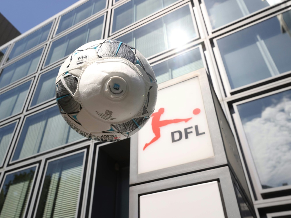 DFB und DFL werben für Corona-App