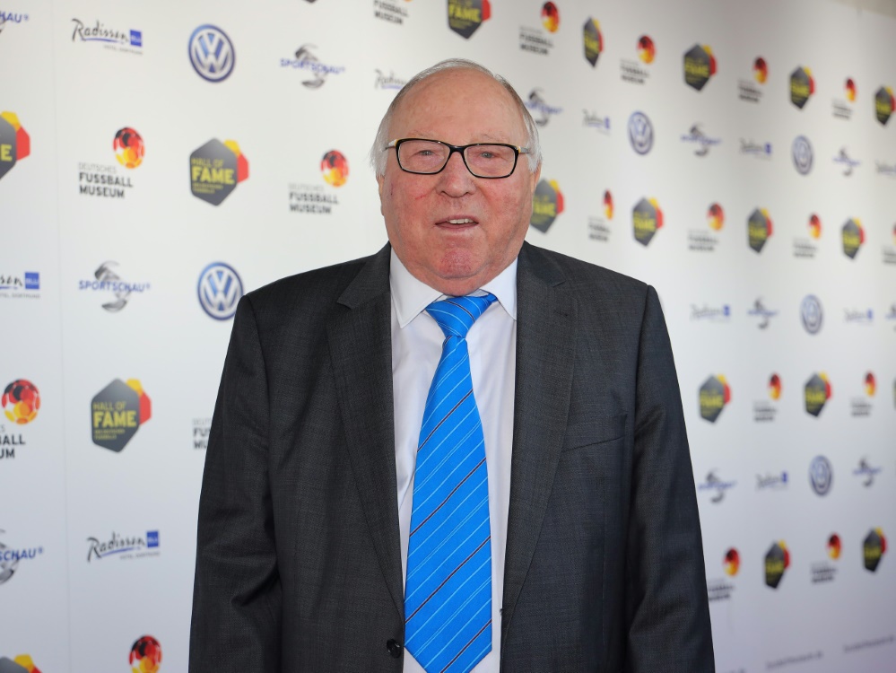 Uwe Seeler hofft auf HSV-Relegation gegen Düsseldorf