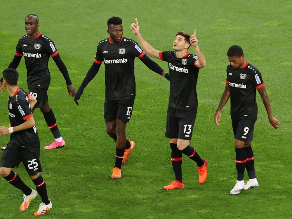 Bayer Leverkusen gewinnt das Heimspiel gegen Augsburg