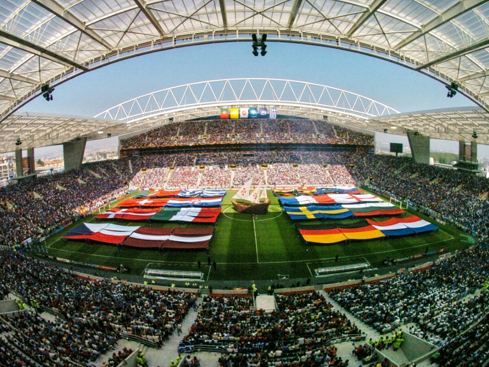 Das Estadio do Dragao war 2004 Spielstätte der EM