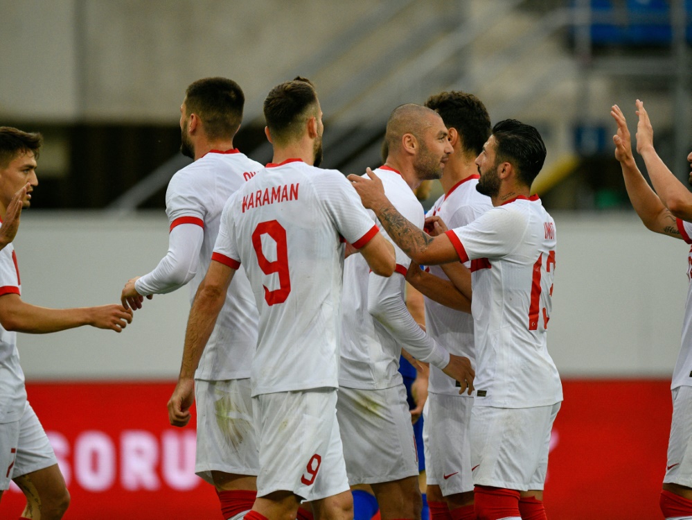Die Türkei schlägt Moldau mit 2:0