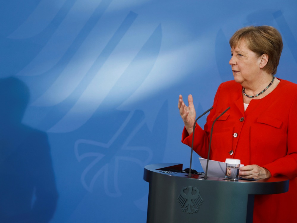 EM: Angela Merkel sieht volle Stadien kritisch