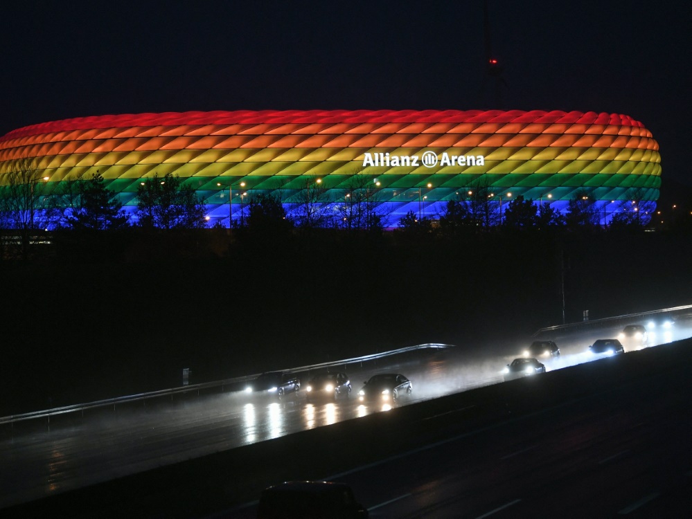 Gegen Ungarn: Arena soll in Regenbogenfarben strahlen