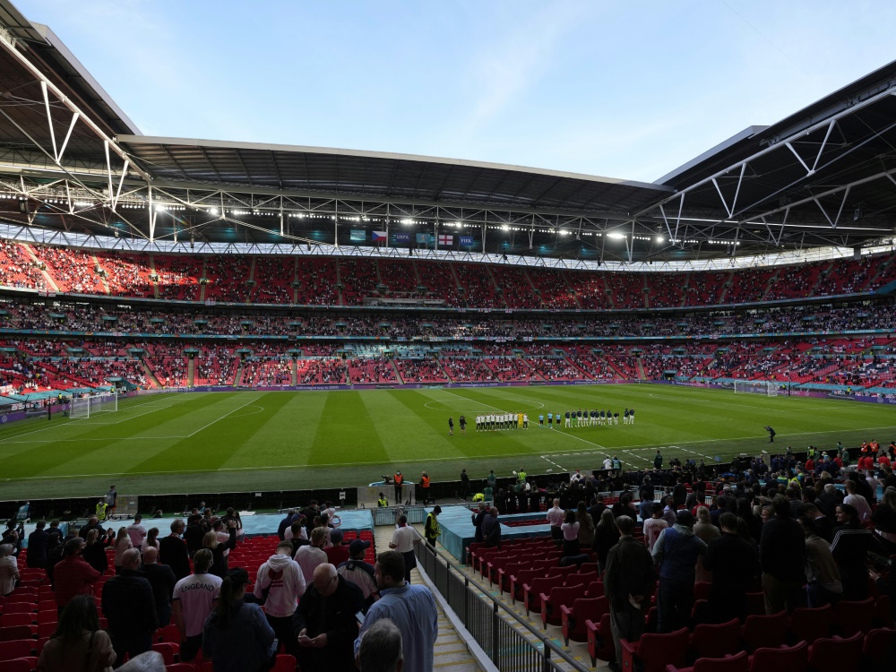 In Wembley sollen am Montag 40.000 Fans sein (Foto: SID)