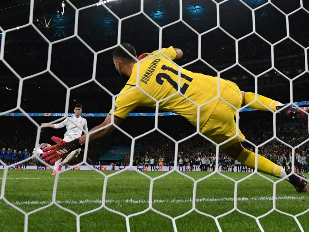 Donnarumma hält gegen Morata - Italien im Finale (Foto: SID)