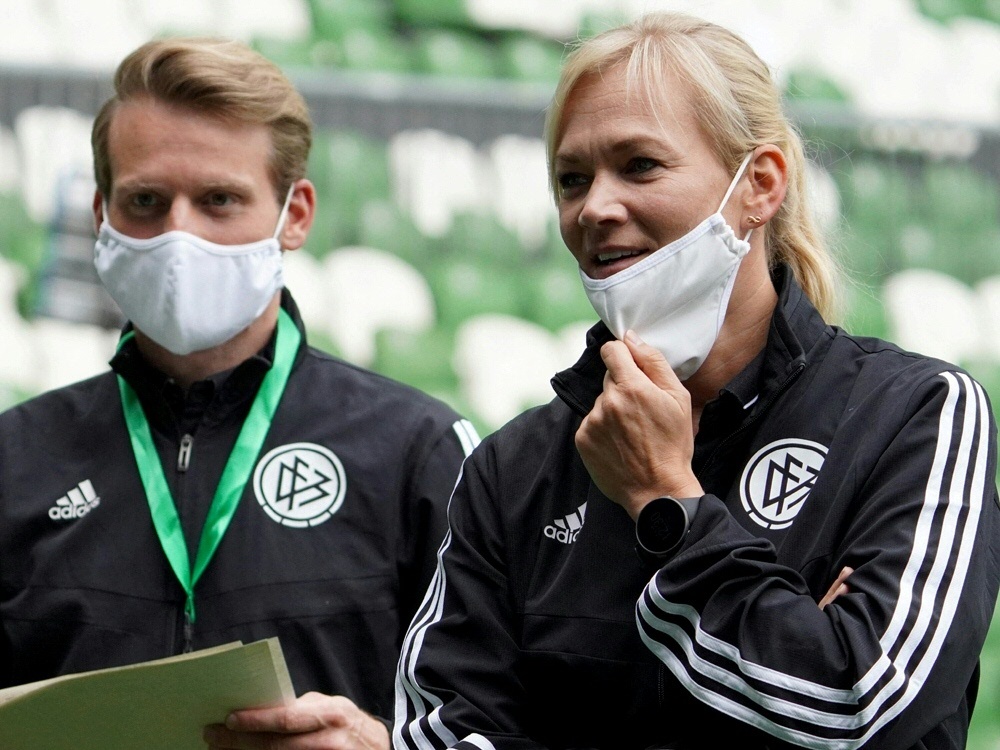 Bibiana Steinhaus-Webb wird als DFB-Oberhaupt gehandelt (Foto: SID)