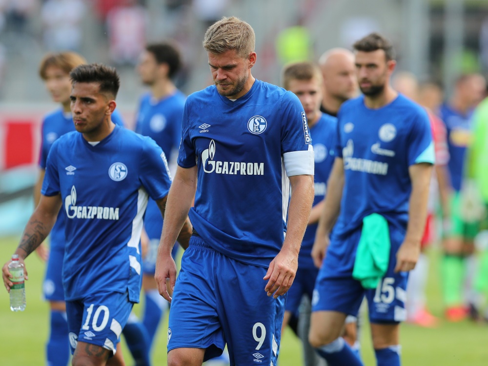 Der FC Schalke verliert gegen Jahn Regensburg deutlich (Foto: SID)