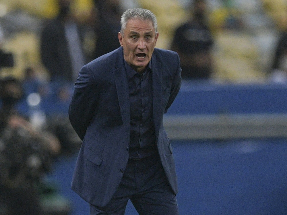 Brasiliens Nationaltrainer Tite fehlen immer mehr Profis (Foto: SID)