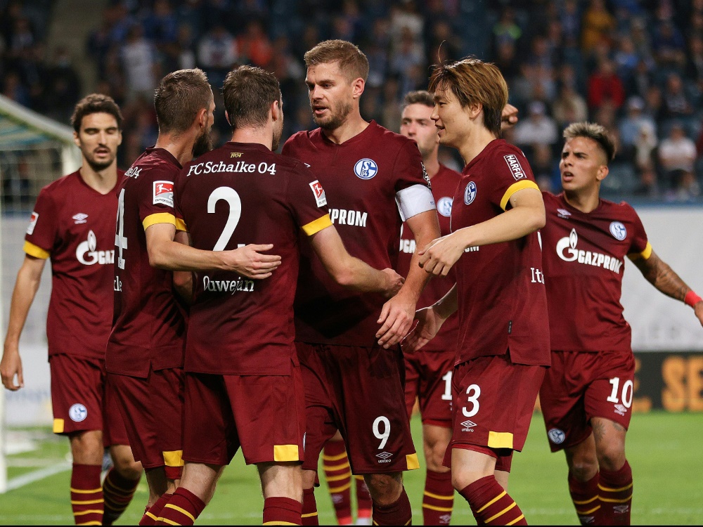 Schalker holen wichtigen Sieg in Rostock (Foto: SID)