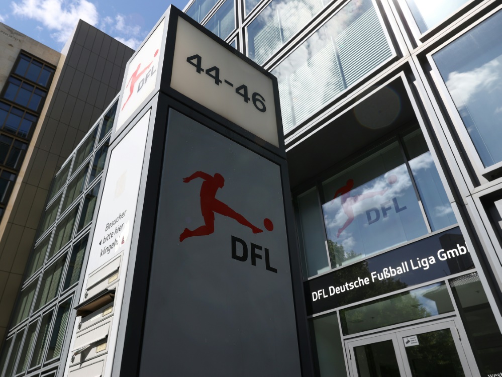 DFL unterstützt Vereine mit Ausbildungshonorierung (Foto: SID)