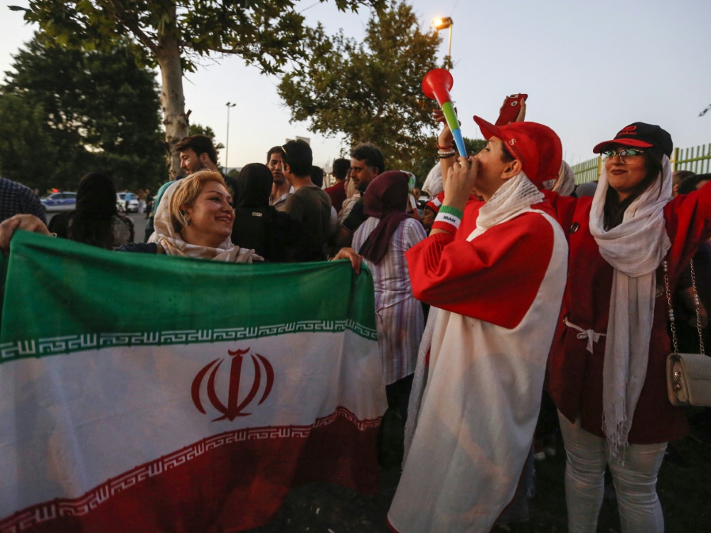 Im Iran sind für Frauen Stadion-Besuche bislang verboten (Foto: SID)