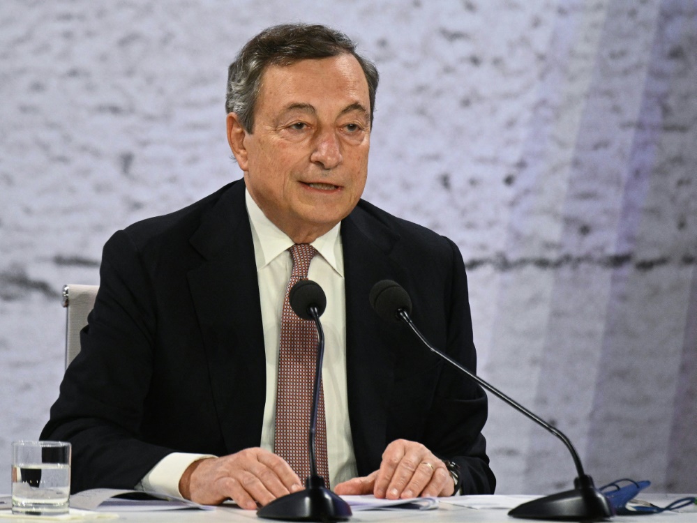 Italiens Ministerpräsident Draghi fordert Serie-A-Pause (Foto: SID)