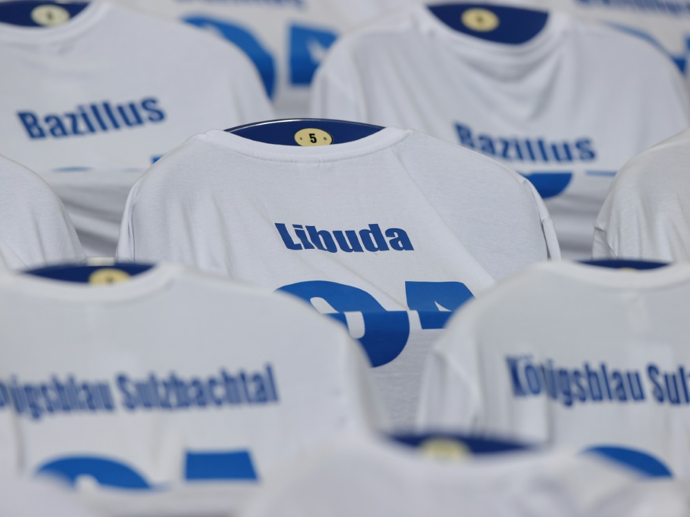 Grab von Schalke-Legende Libuda wird umgebettet (Foto: SID)