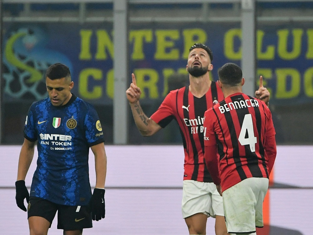 Milan gewinnt dank Giroud das Derby gegen Inter (Foto: SID)