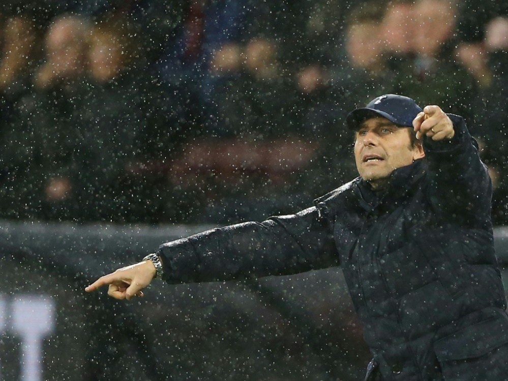 Tottenham Coach Antonio Conte ist unzufrieden mit Situation (Foto: SID)