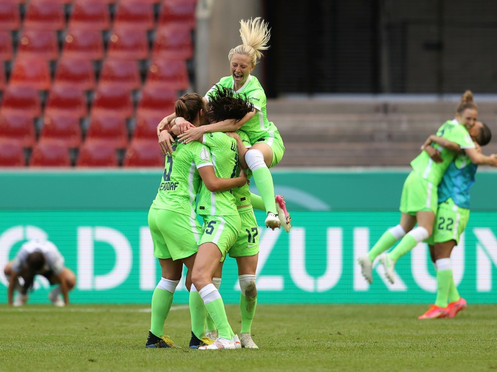 Titelverteidiger Wolfsburg steht im Halbfinale (Foto: SID)