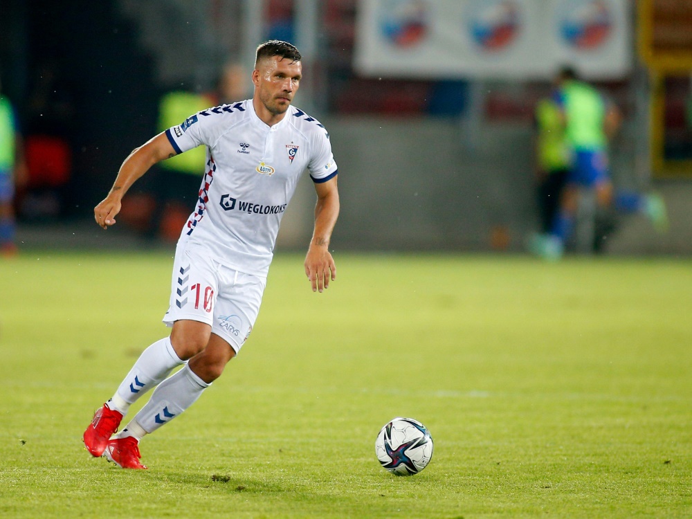 Lukas Podolski hat seinen Vertrag bei Zabrze verlängert (Foto: FIRO/FIRO/SID)