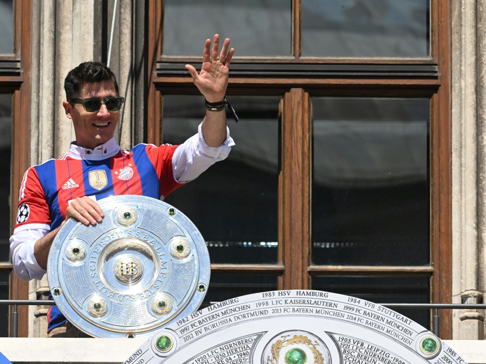 Topstürmer Robert Lewandowski will den FC Bayern im Sommer verlassen (Foto: AFP/SID/CHRISTOF STACHE)