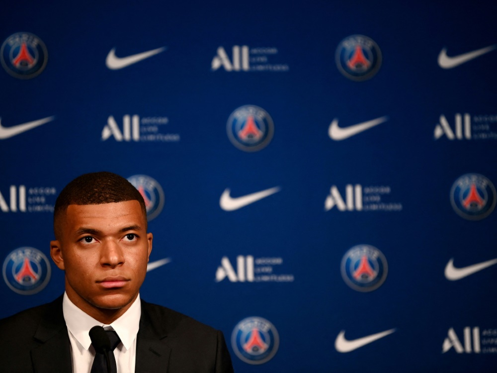 Mbappe bleibt bei PSG (Foto: AFP/SID/FRANCK FIFE)