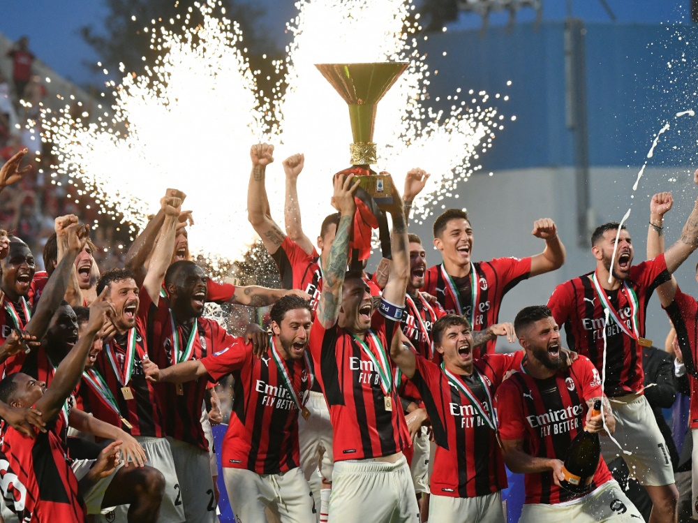 AC Mailand ist amtierender Meister der Serie A (Foto: AFP/SID/TIZIANA FABI)