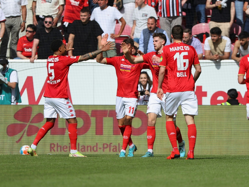 Mainz 05 siegt im Testspiel gegen Worms mit 4:0 (Foto: FIRO/FIRO/SID)
