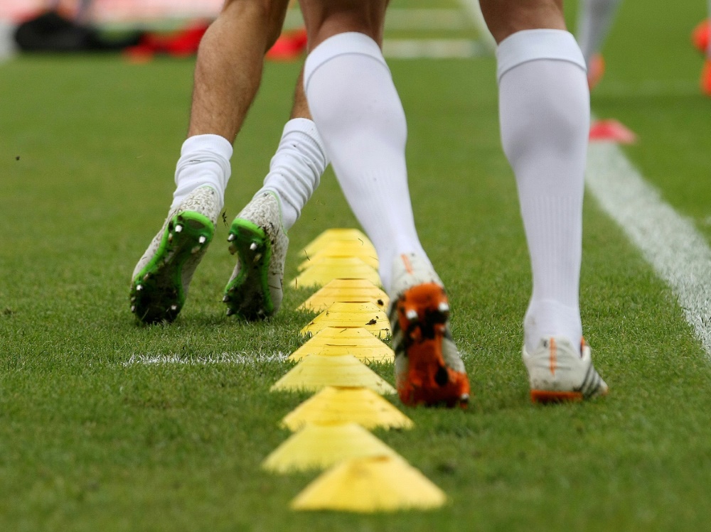 DFB will Einstieg ins Trainerwesen erleichtern (Foto: FIRO/FIRO/SID)