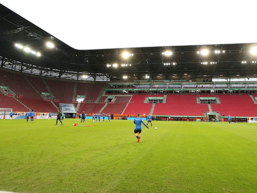 FC Augsburg tritt nicht gegen den Al-Duhail SC an (Foto: FIRO/FIRO/SID)