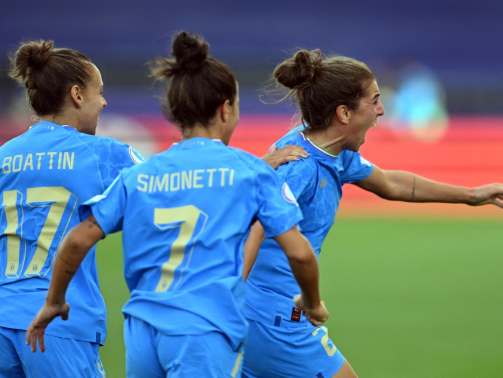 Frauen-EM: Italien holt 1:1 gegen Island (Foto: AFP/SID/DANIEL MIHAILESCU)
