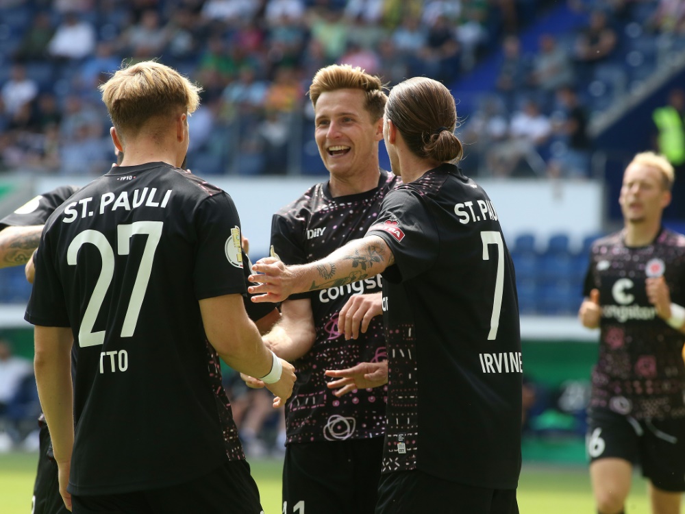 FC St. Pauli verhindert mit Mühe eine Blamage (Foto: FIRO/FIRO/SID)